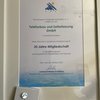 Urkunde und Ehrennadel